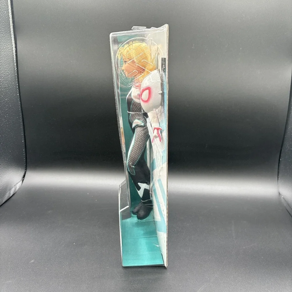 MARVEL Marvel Rising Secret Warriors GHOST SPIDER Gwen Stacey 12